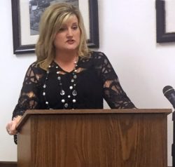 Mary Lou Perry discusses the Edwards Educational Services model with the Wayne County Board of Education  Tuesday. WCN photo by Nikki Dotson Merritt